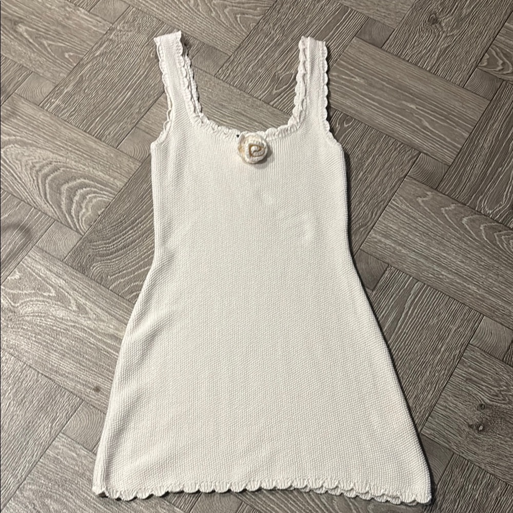White Sleeveless Knit Dress with Flower Accent
